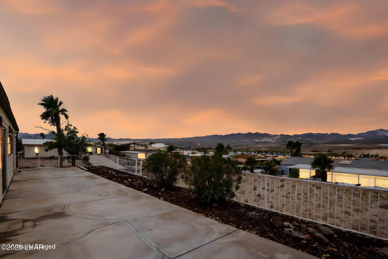 https://bt-photos.global.ssl.fastly.net/lakehavasu/1280_boomver_2_1036238-2.jpg