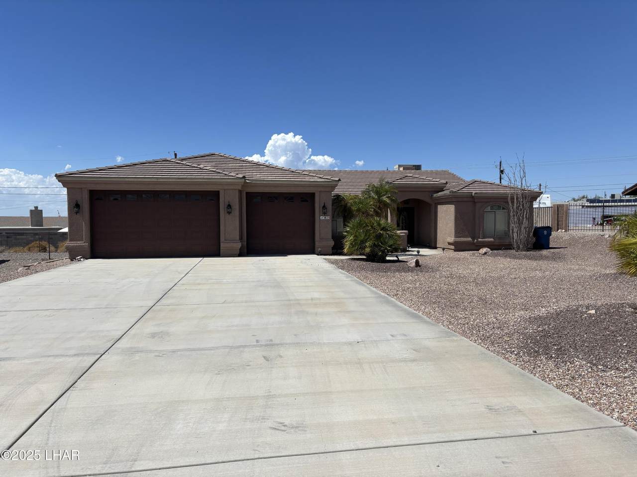 3825 Challenger Dr - Photo 1