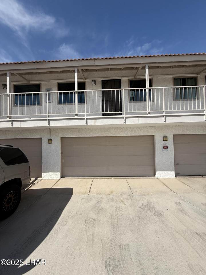 100 Mulberry Ave - Photo 1