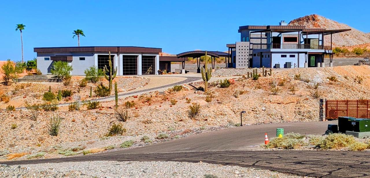 4131 Colt Dr - Photo 1