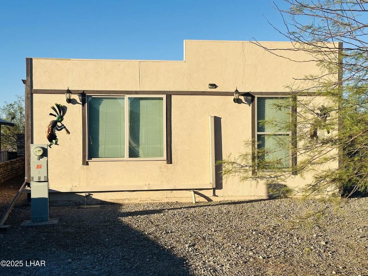 634 Cowell St - Photo 1