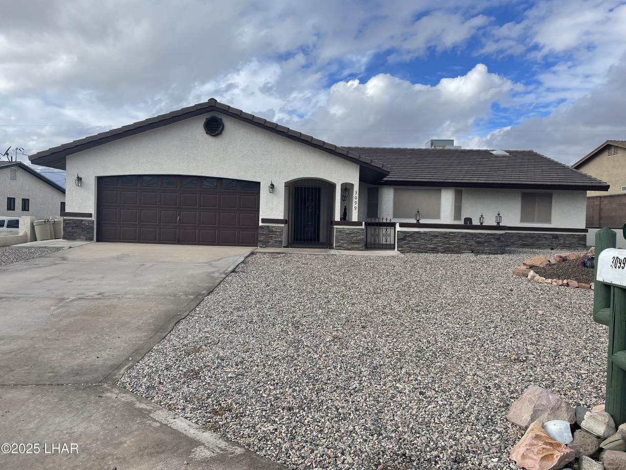 3099 Jamaica Blvd - Photo 1