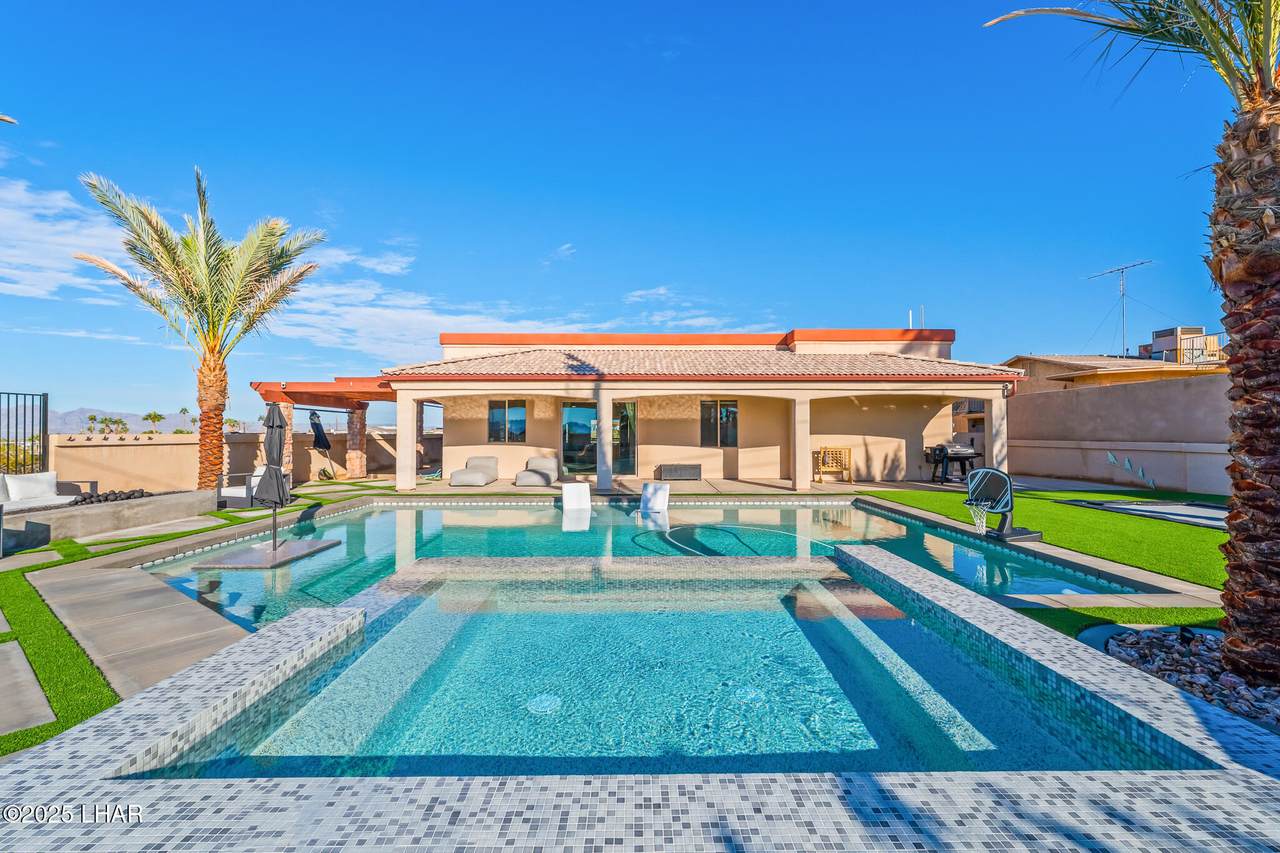 https://bt-photos.global.ssl.fastly.net/lakehavasu/1280_boomver_2_1038248-2.jpg