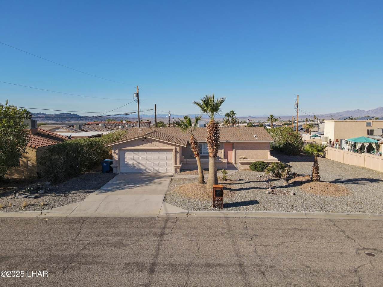 1061 Melrose Dr - Photo 1