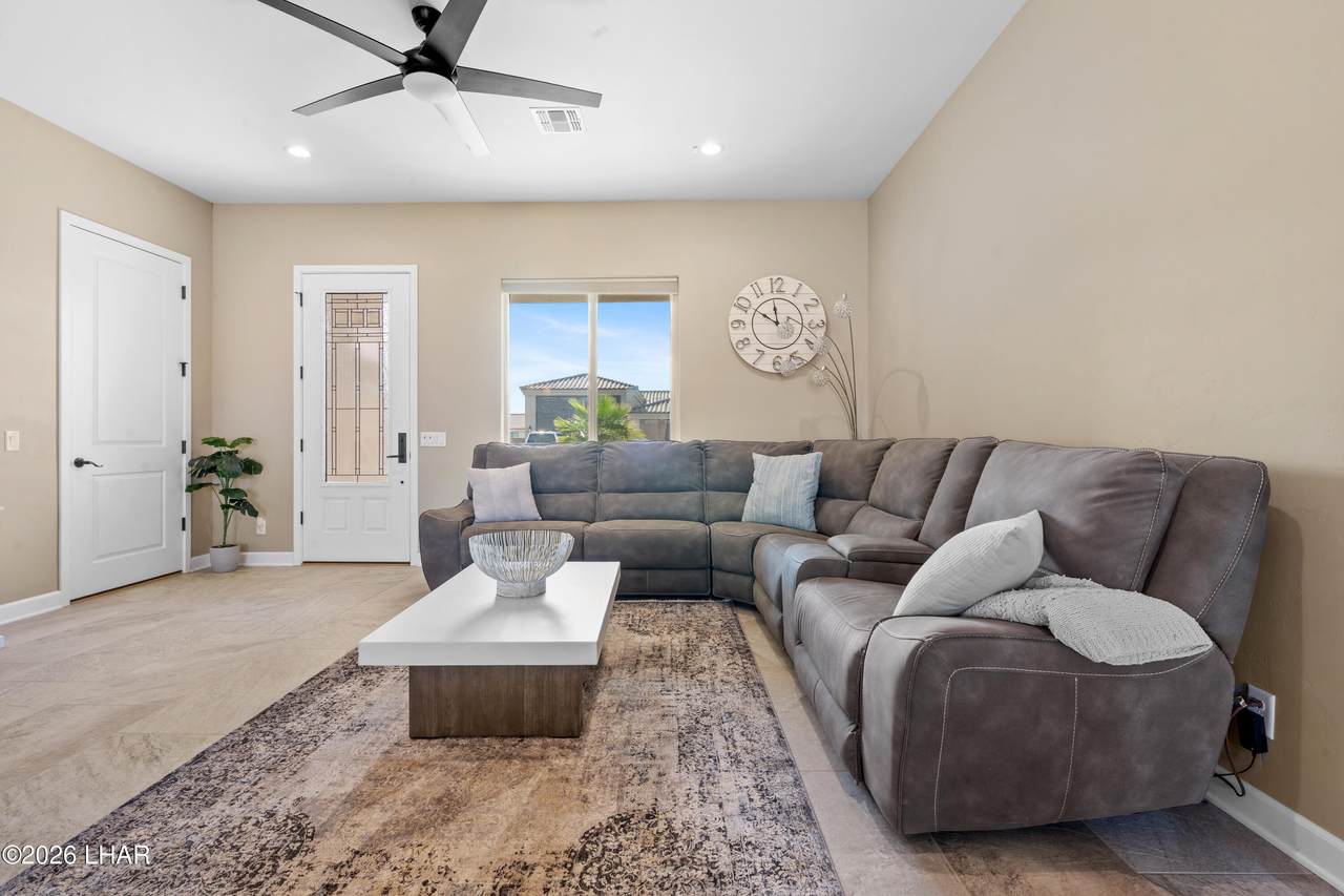 1659 Susan Dr - Photo 1