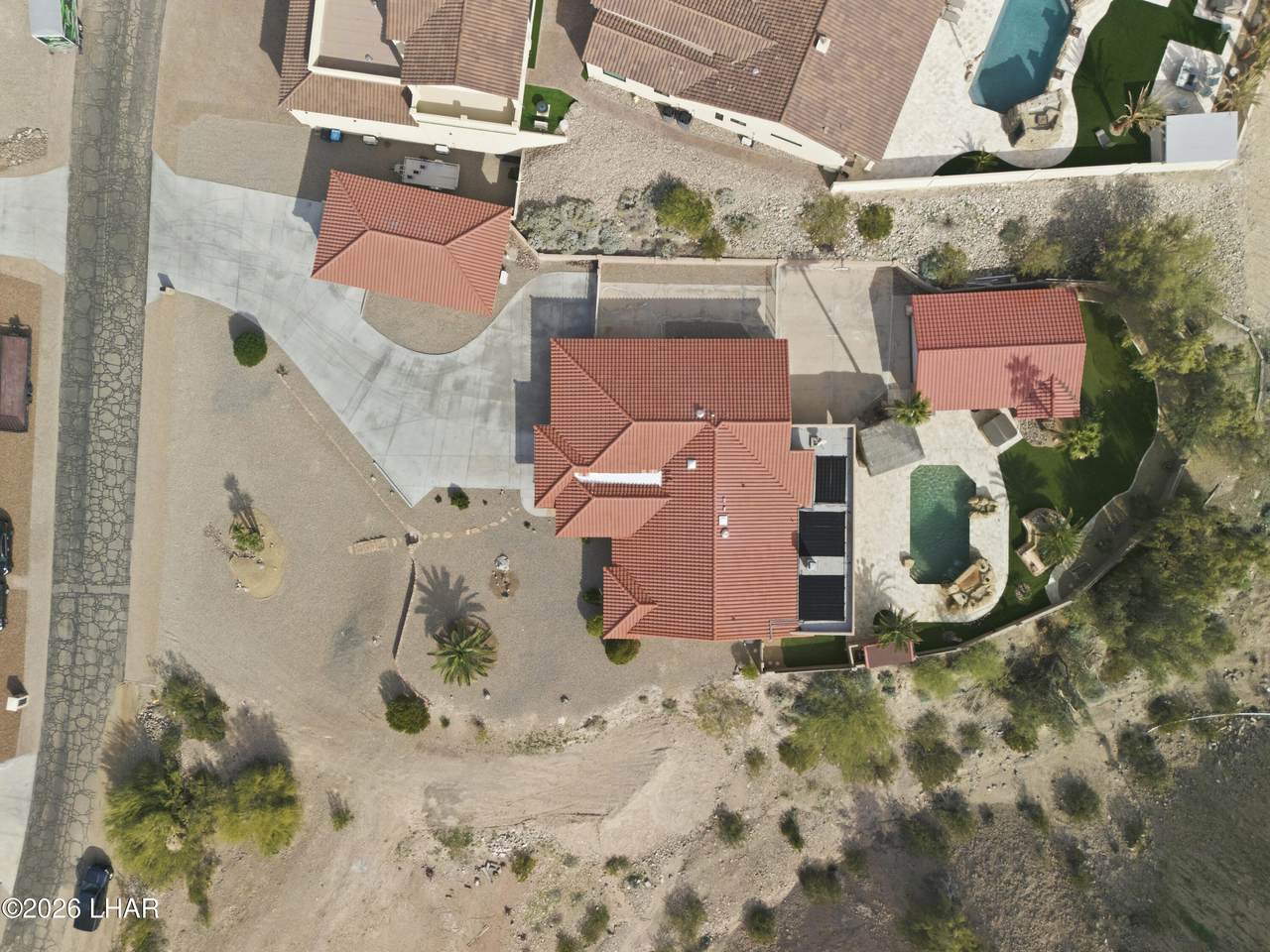 3910 Silver Clipper Ln - Photo 1