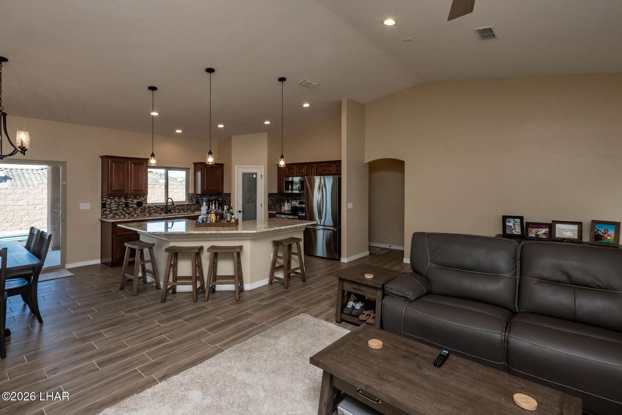 3621 Cactus Ridge Dr - Photo 1
