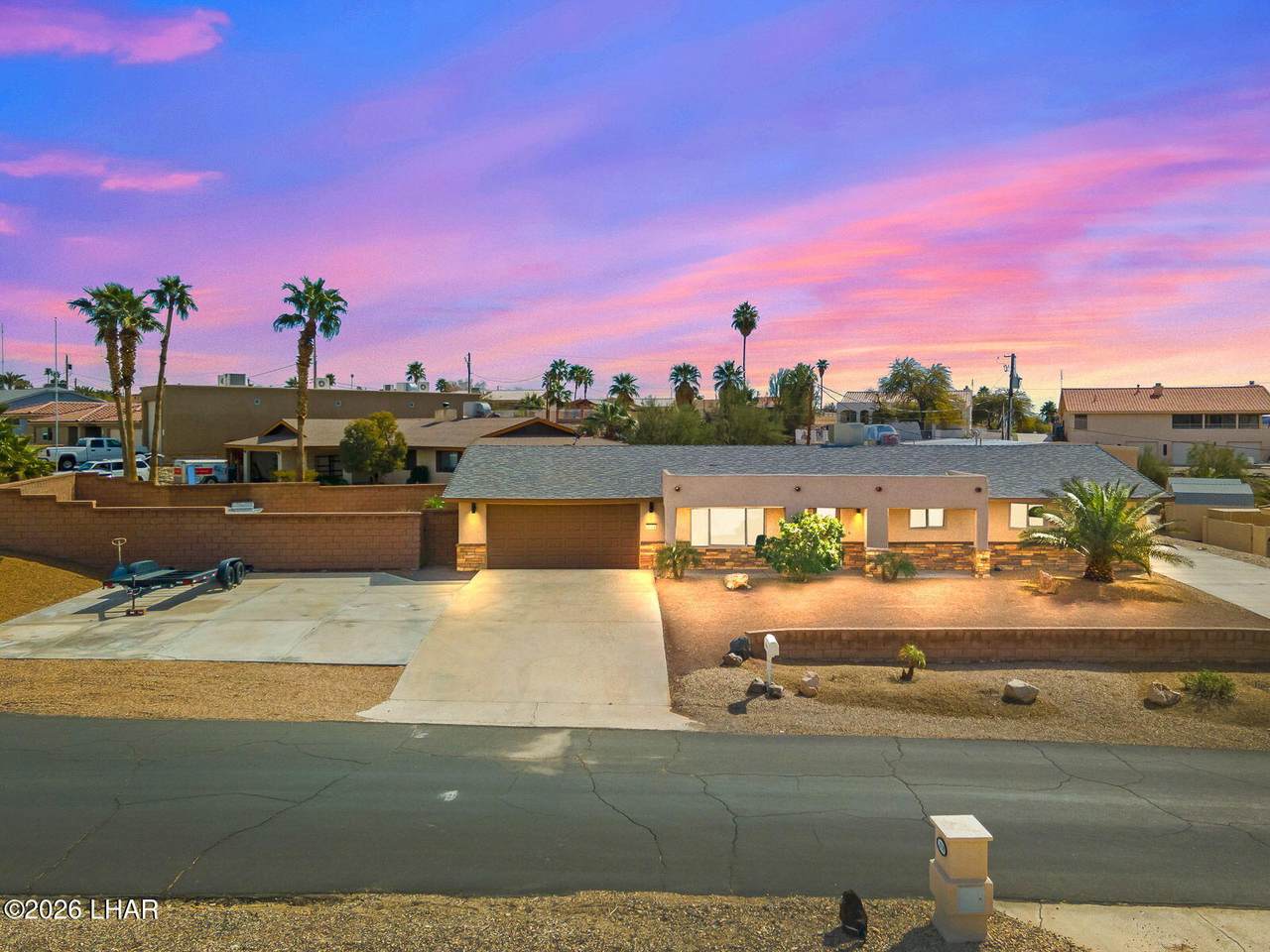 https://bt-photos.global.ssl.fastly.net/lakehavasu/1280_boomver_2_1039589-2.jpg