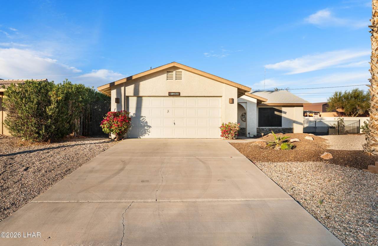 1260 Cascade Dr - Photo 1