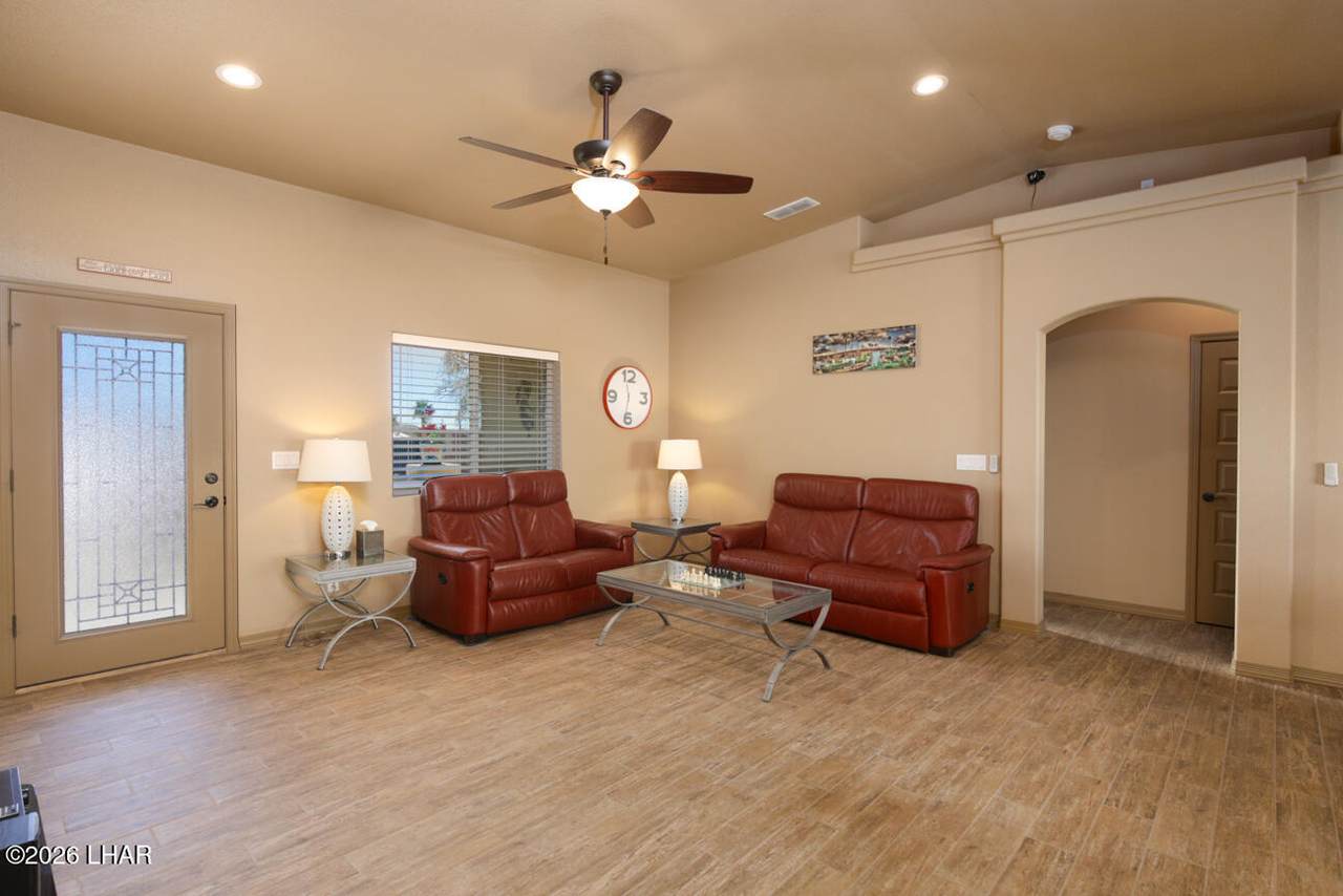 https://bt-photos.global.ssl.fastly.net/lakehavasu/1280_boomver_2_1039865-2.jpg