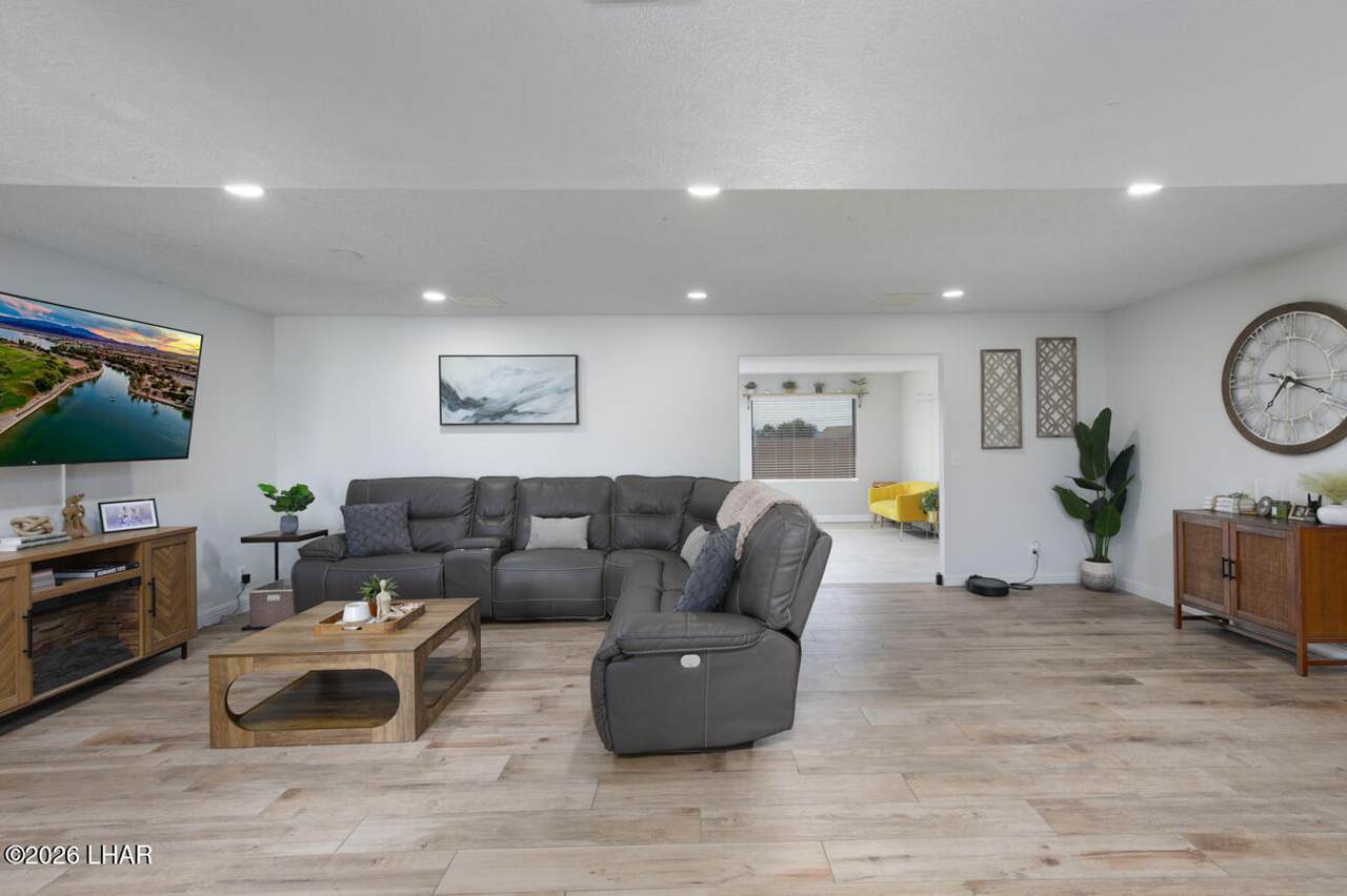 https://bt-photos.global.ssl.fastly.net/lakehavasu/1280_boomver_2_1039893-2.jpg
