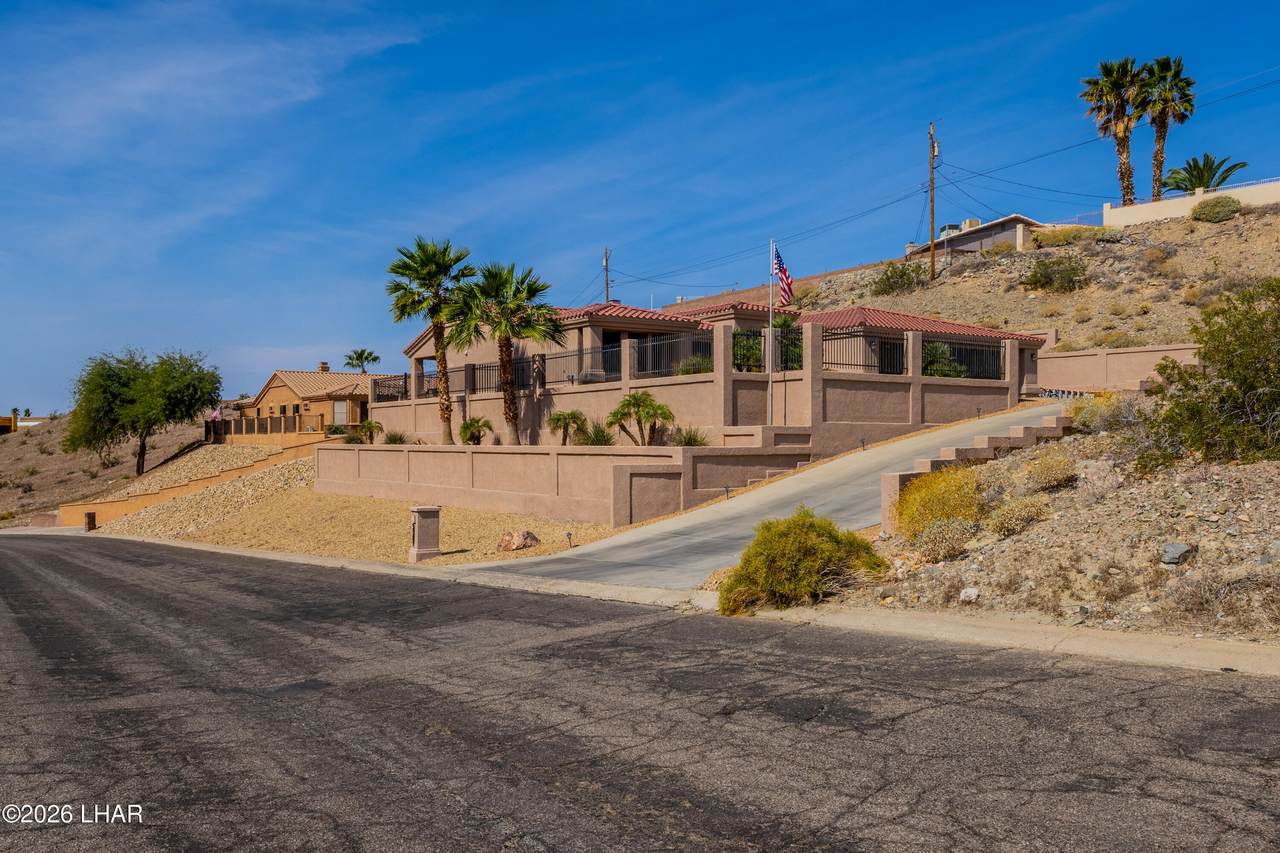 https://bt-photos.global.ssl.fastly.net/lakehavasu/1280_boomver_2_1039908-2.jpg