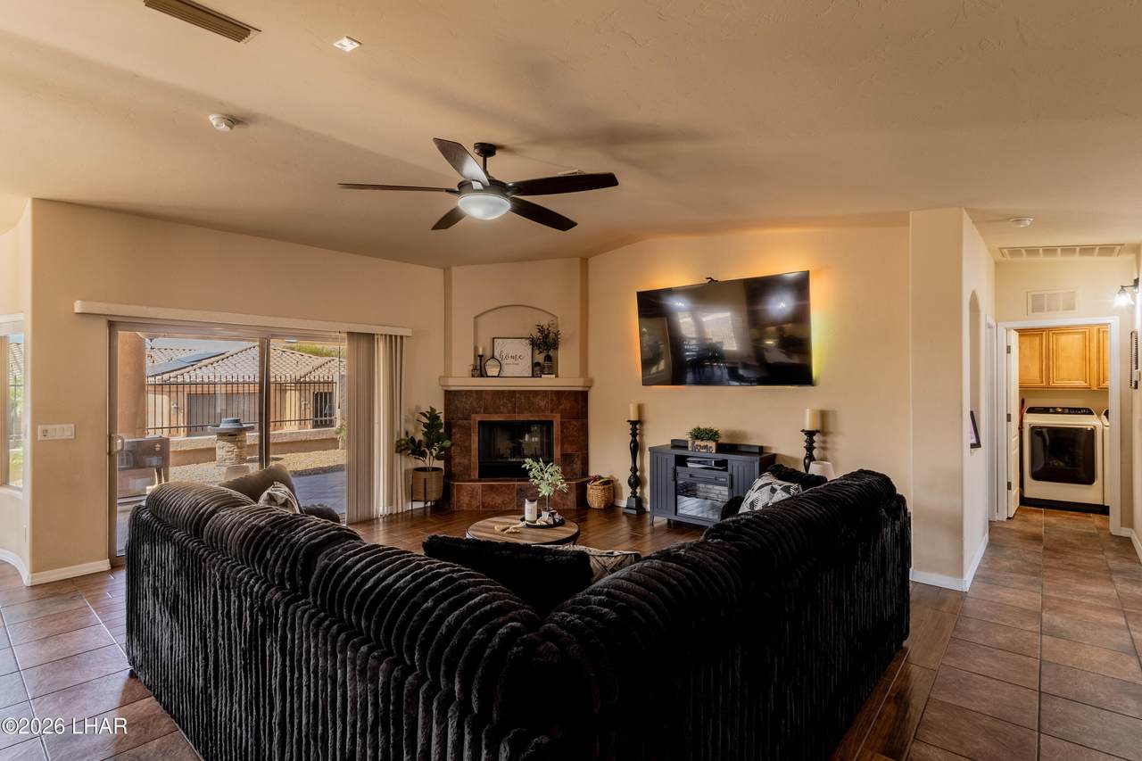 https://bt-photos.global.ssl.fastly.net/lakehavasu/1280_boomver_2_1039908-2.jpg