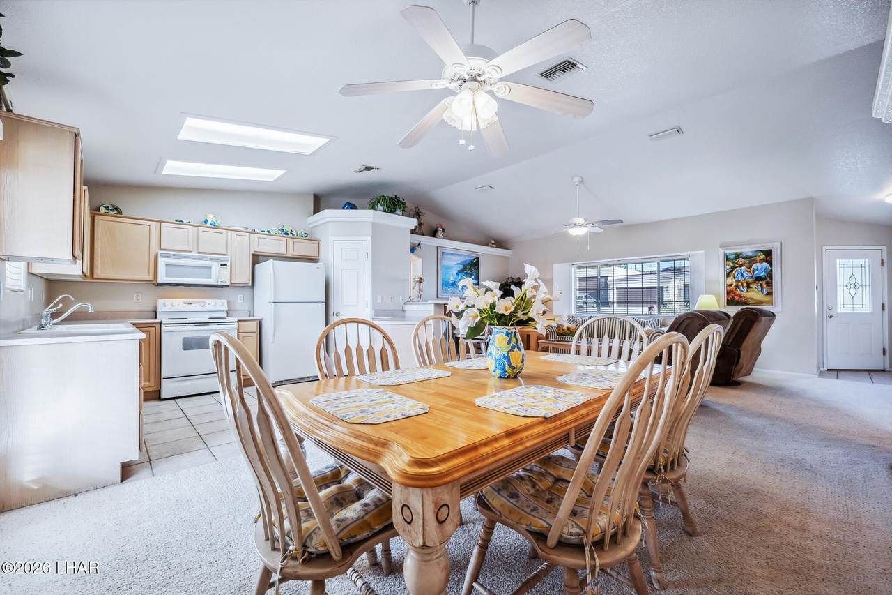 https://bt-photos.global.ssl.fastly.net/lakehavasu/1280_boomver_1_1040123-2.jpg