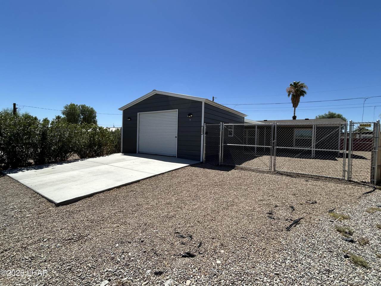 1409 Pearl Cir - Photo 1