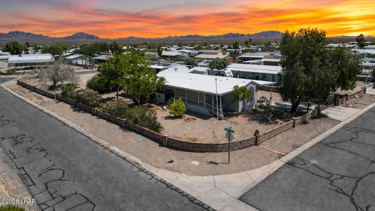 49515 Ruby Ave - Photo 1