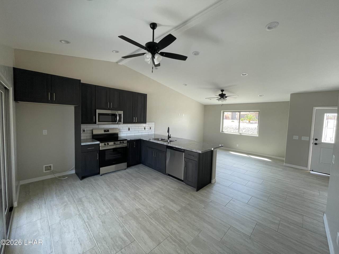 https://bt-photos.global.ssl.fastly.net/lakehavasu/1280_boomver_2_1040954-2.jpg