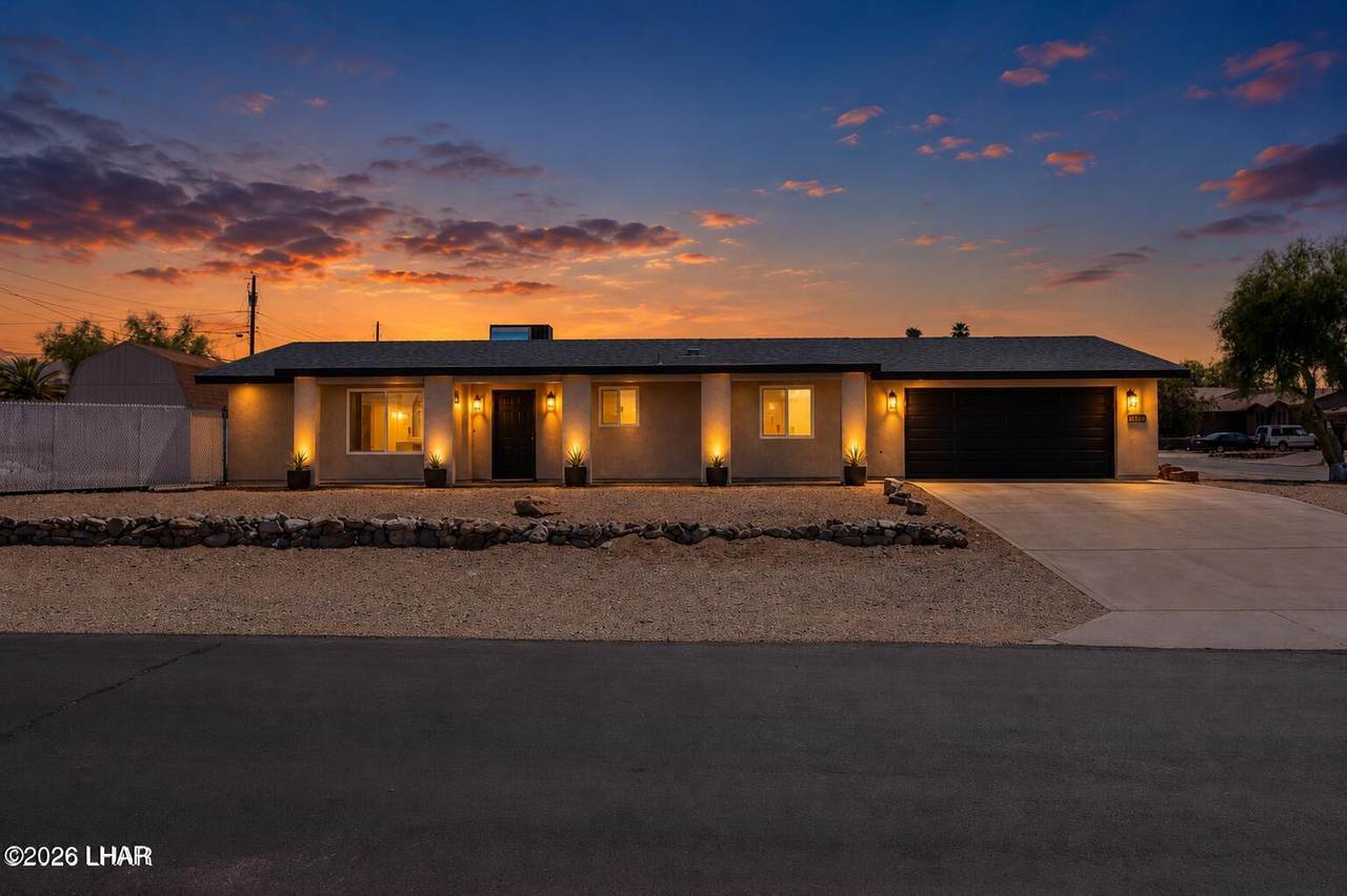 3005 Marlin Dr - Photo 1