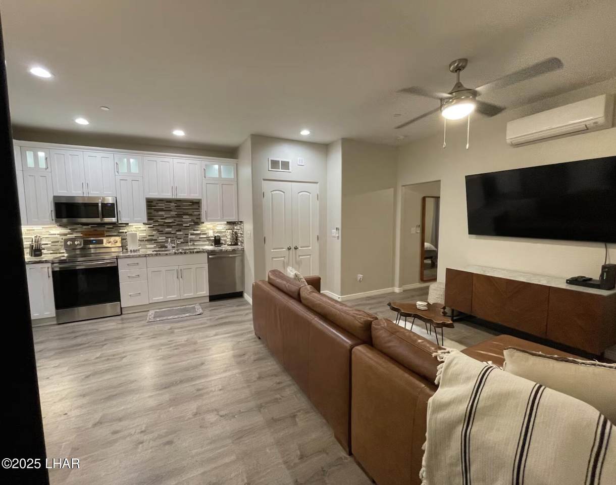 https://bt-photos.global.ssl.fastly.net/lakehavasu/1280_boomver_2_1041357-2.jpg