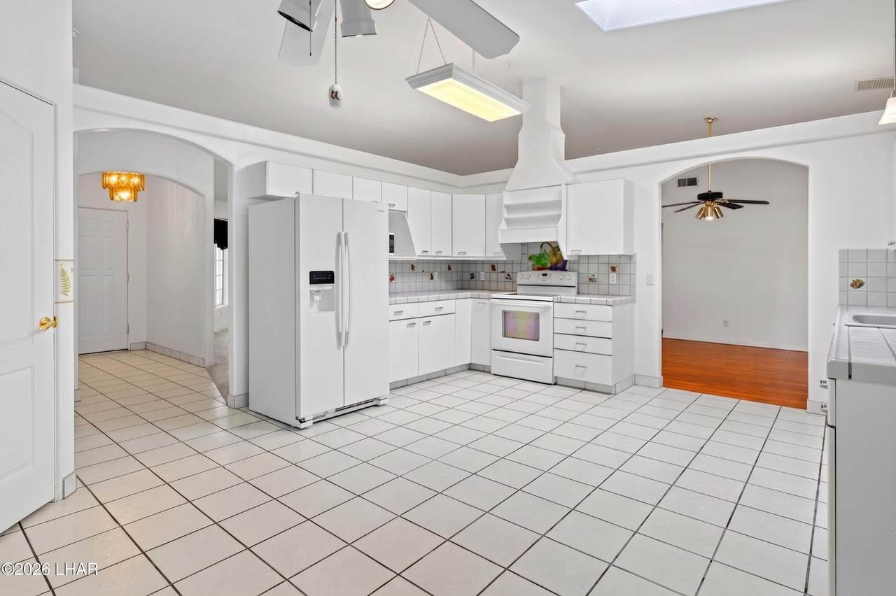 https://bt-photos.global.ssl.fastly.net/lakehavasu/1280_boomver_2_1041468-2.jpg