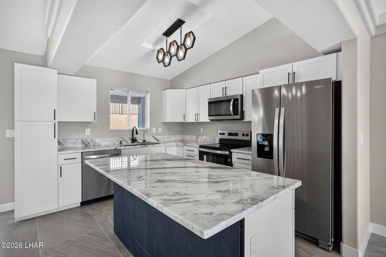 https://bt-photos.global.ssl.fastly.net/lakehavasu/1280_boomver_2_1041476-2.jpg