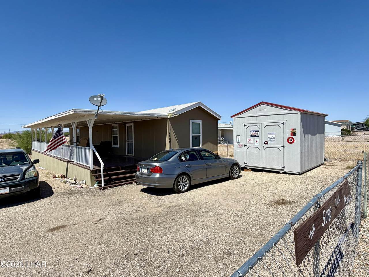 4775 Cove Dr - Photo 1