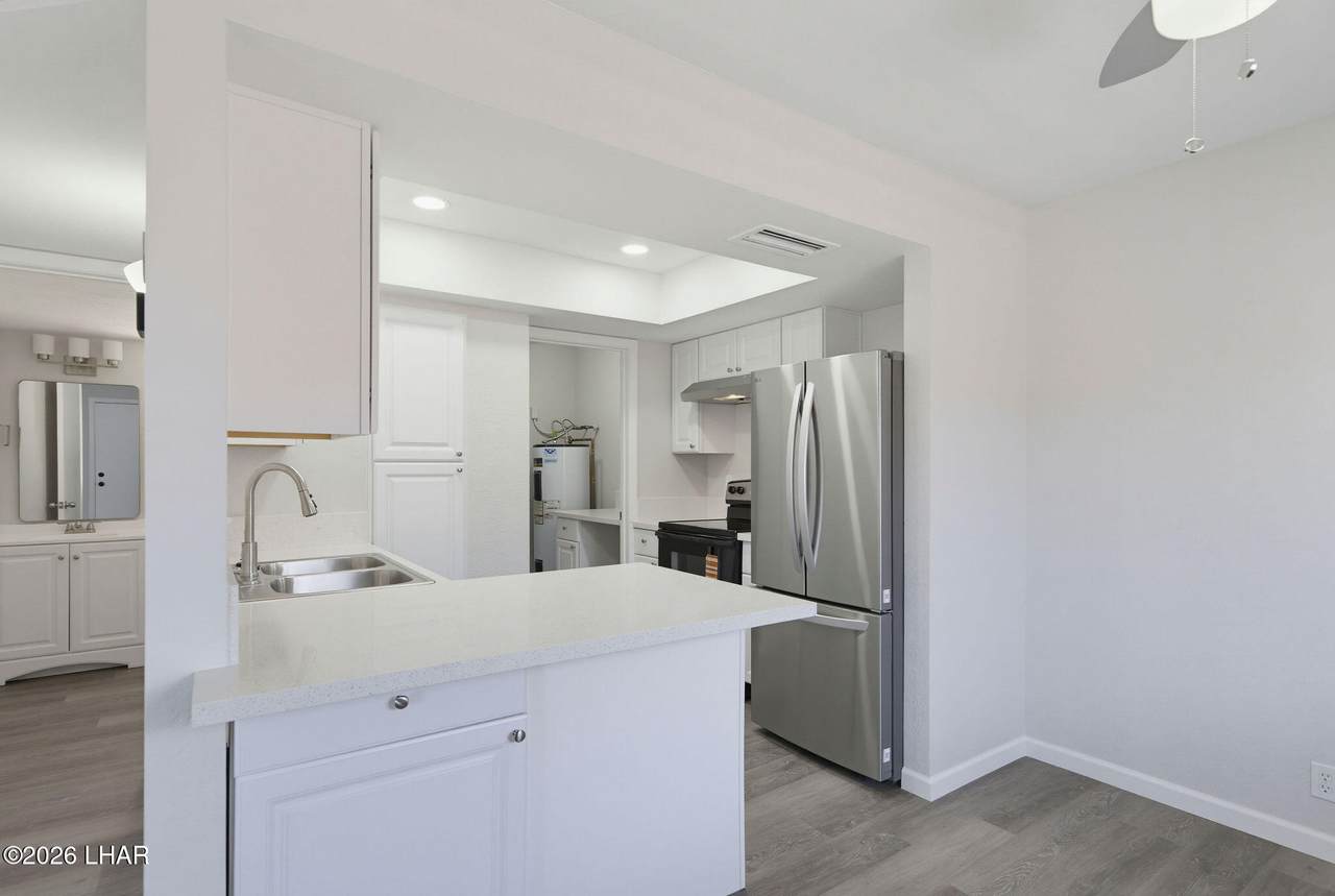 https://bt-photos.global.ssl.fastly.net/lakehavasu/1280_boomver_3_1041616-2.jpg