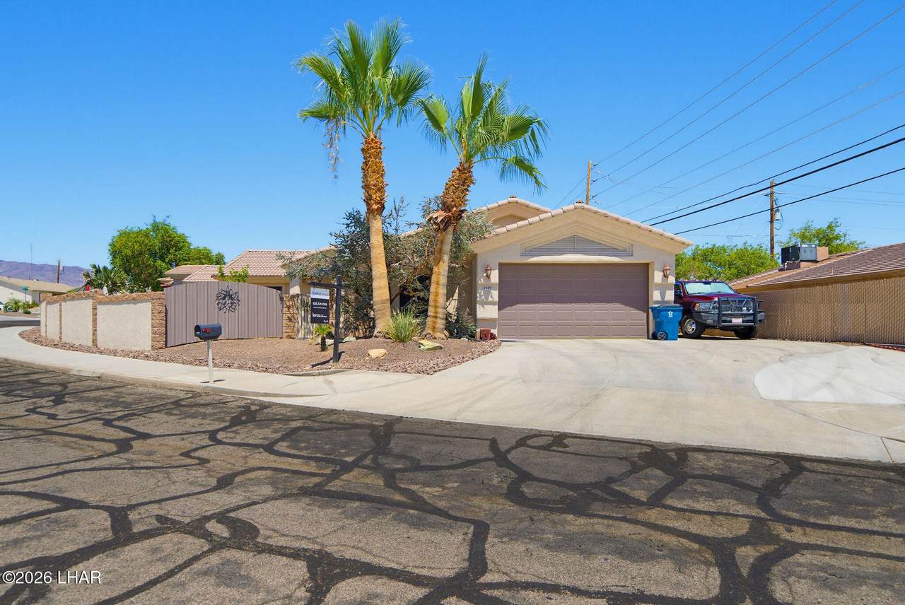 2680 Bluewater Dr - Photo 1