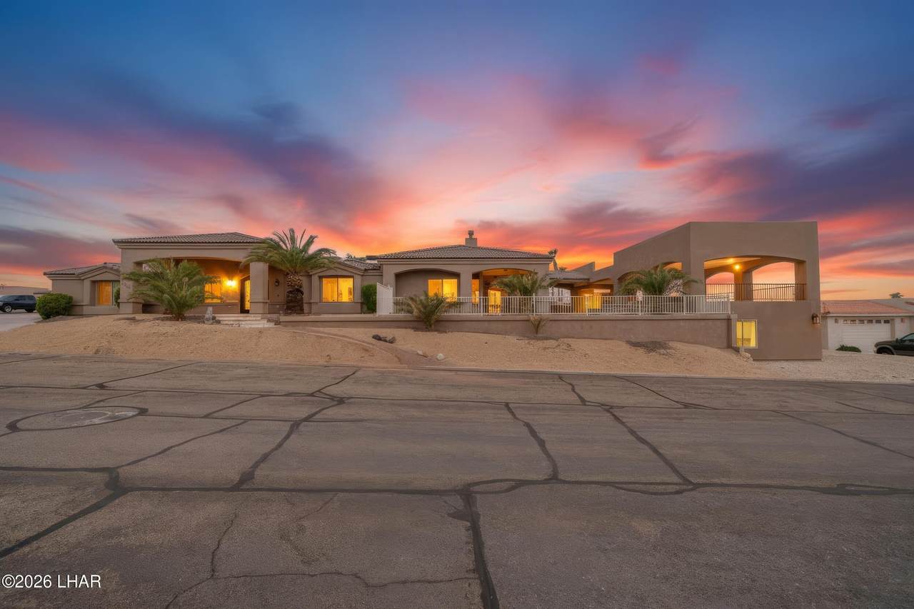 2030 Cabana Dr - Photo 1
