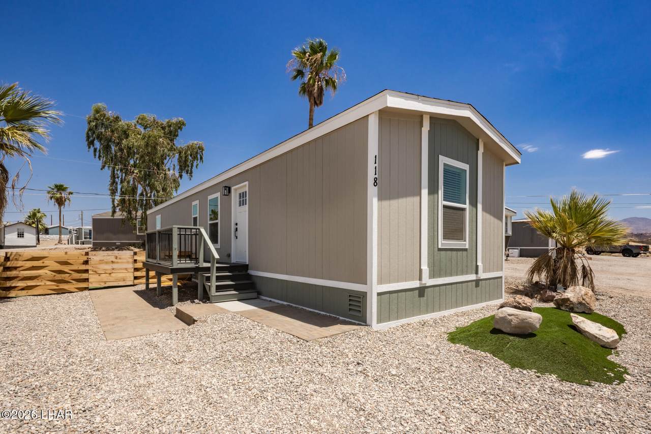 1100 Riverside Dr - Photo 1