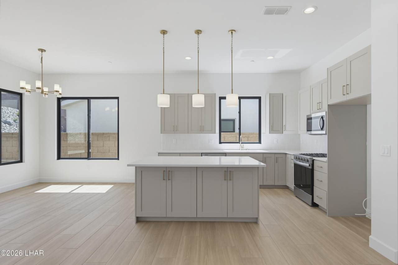 https://bt-photos.global.ssl.fastly.net/lakehavasu/1280_boomver_2_1041924-2.jpg