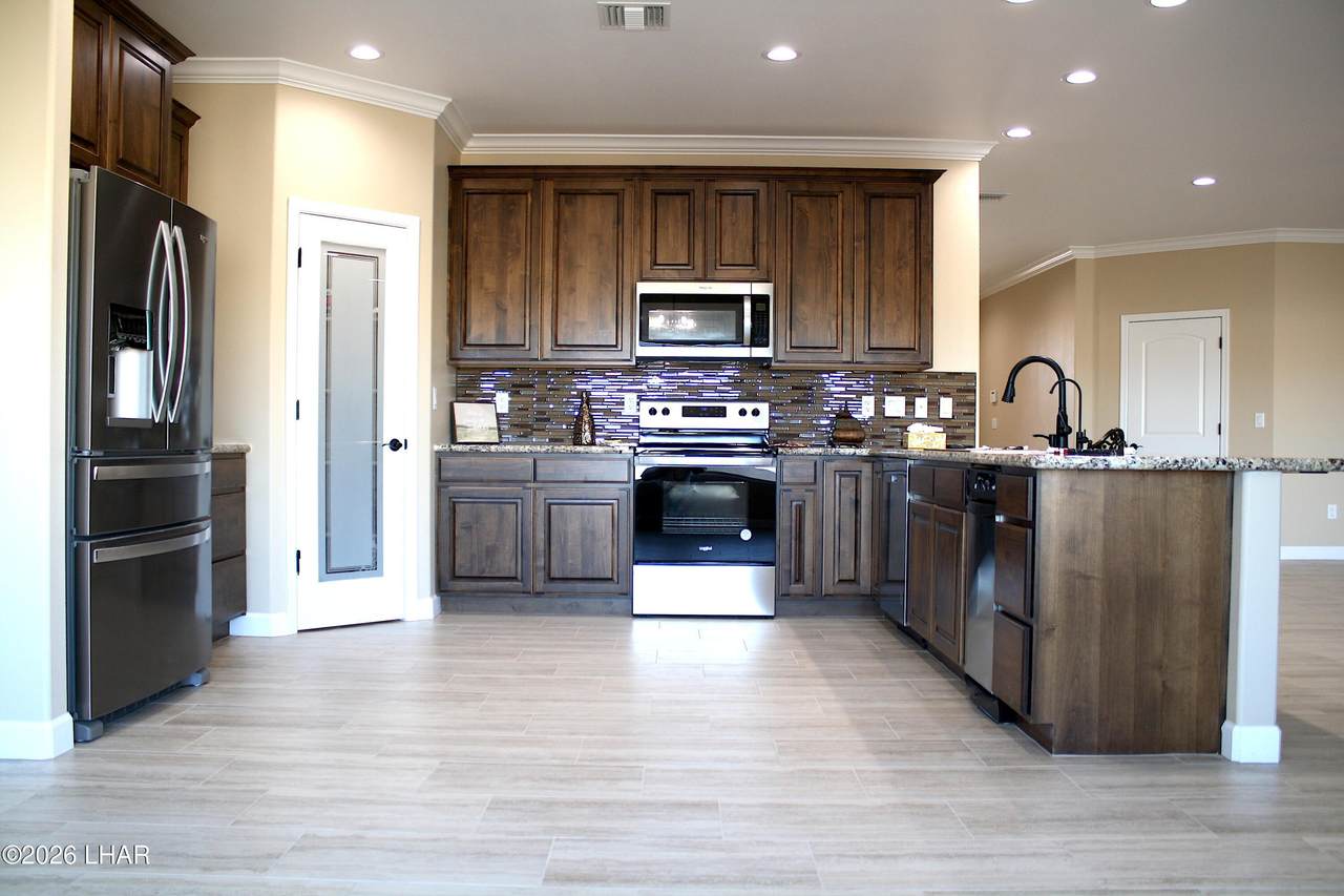 3266 Newport Dr - Photo 1