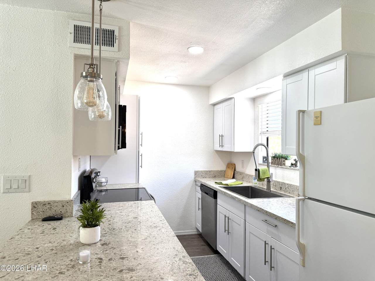 2672 Jamaica Blvd - Photo 1