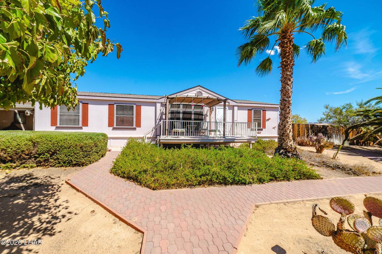 16330 Hillery Ave - Photo 1