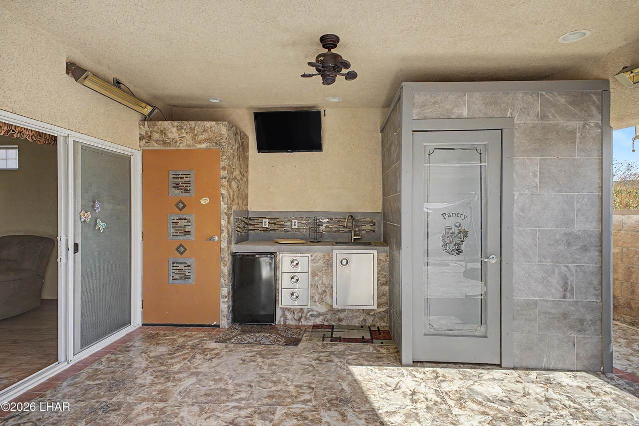 https://bt-photos.global.ssl.fastly.net/lakehavasu/1280_boomver_1_1042177-2.jpg
