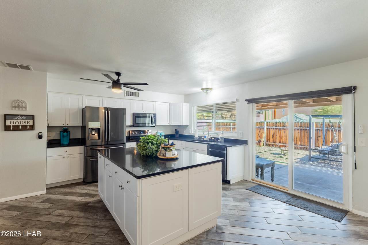 https://bt-photos.global.ssl.fastly.net/lakehavasu/1280_boomver_2_1042243-2.jpg
