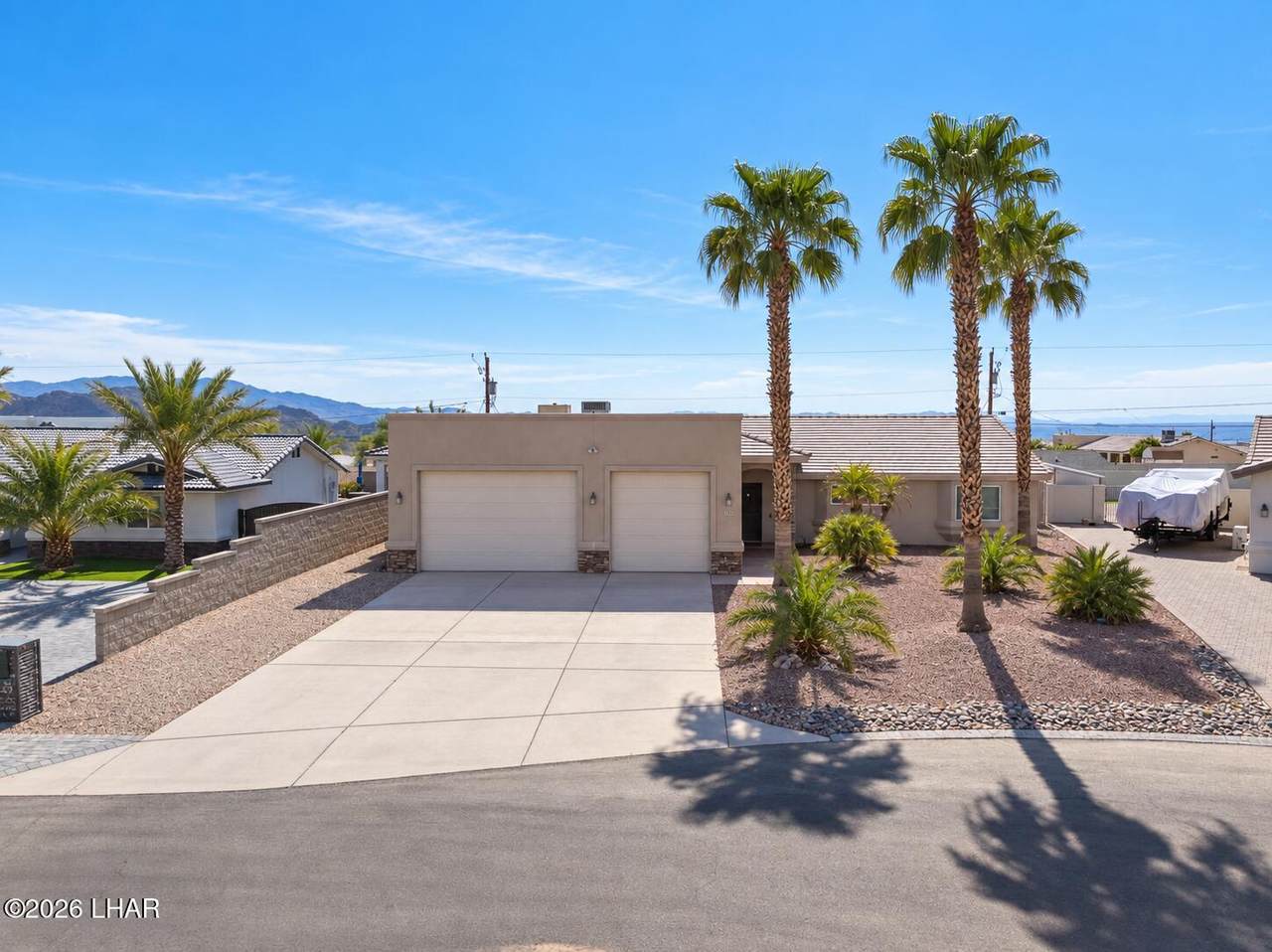 1547 Hawkeye Dr - Photo 1