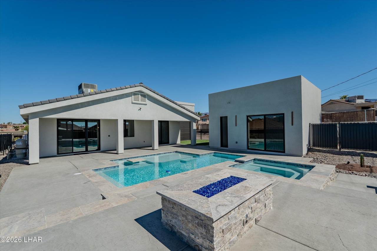 2840 Briarcrest Dr - Photo 1