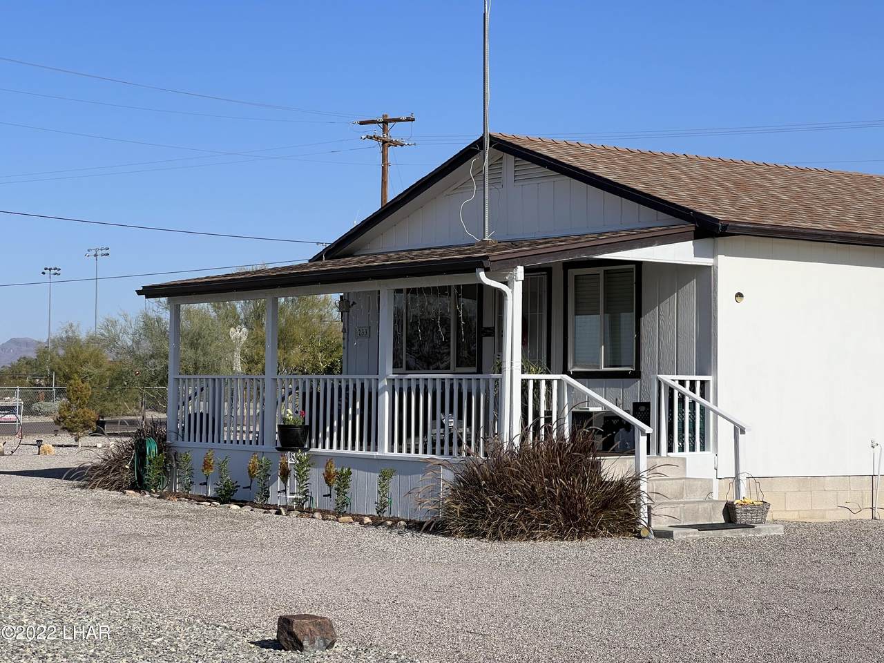 233 Chandler St - Photo 1