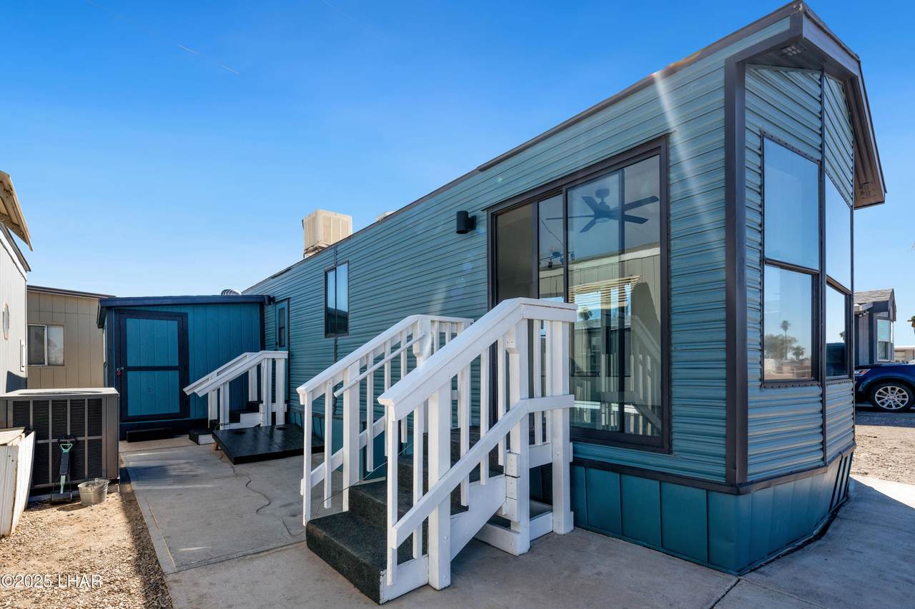 1534 Beachcomber Blvd - Photo 1