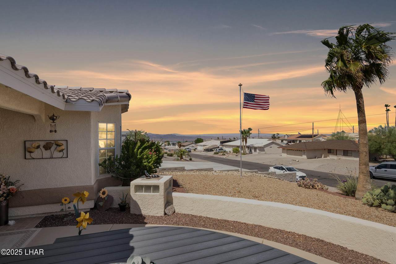 https://bt-photos.global.ssl.fastly.net/lakehavasu/1280_boomver_3_1036161-2.jpg