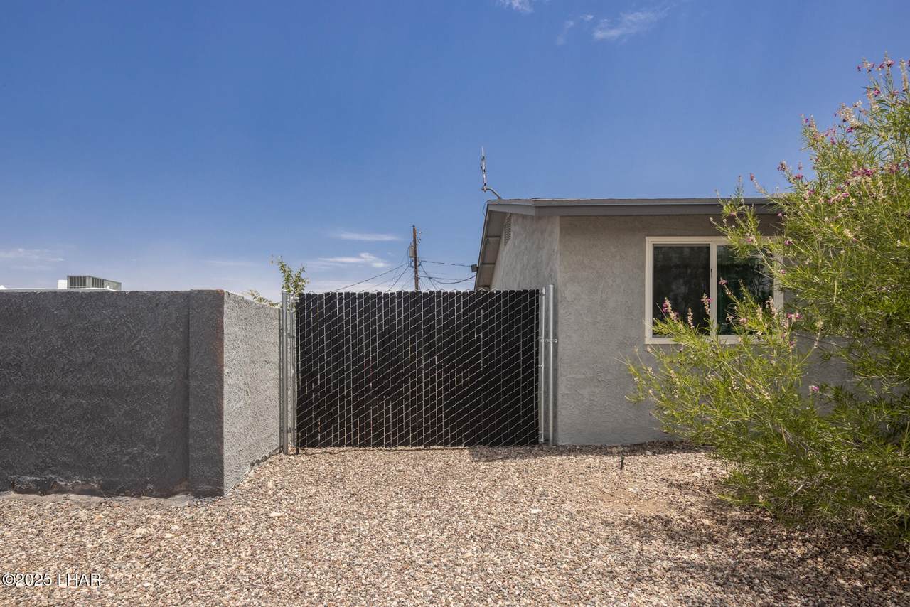 https://bt-photos.global.ssl.fastly.net/lakehavasu/1280_boomver_3_1036215-2.jpg