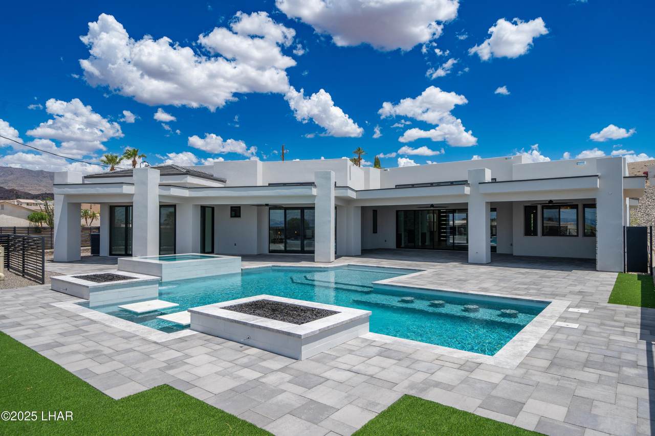 3661 Kicking Horse Dr - Photo 1