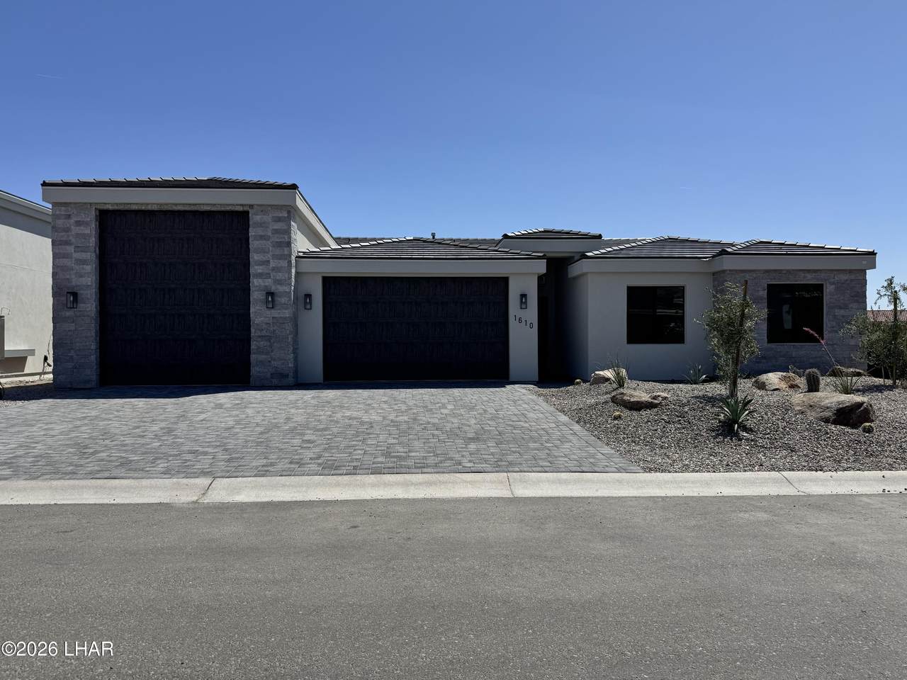 1610 Pamela Dr - Photo 1