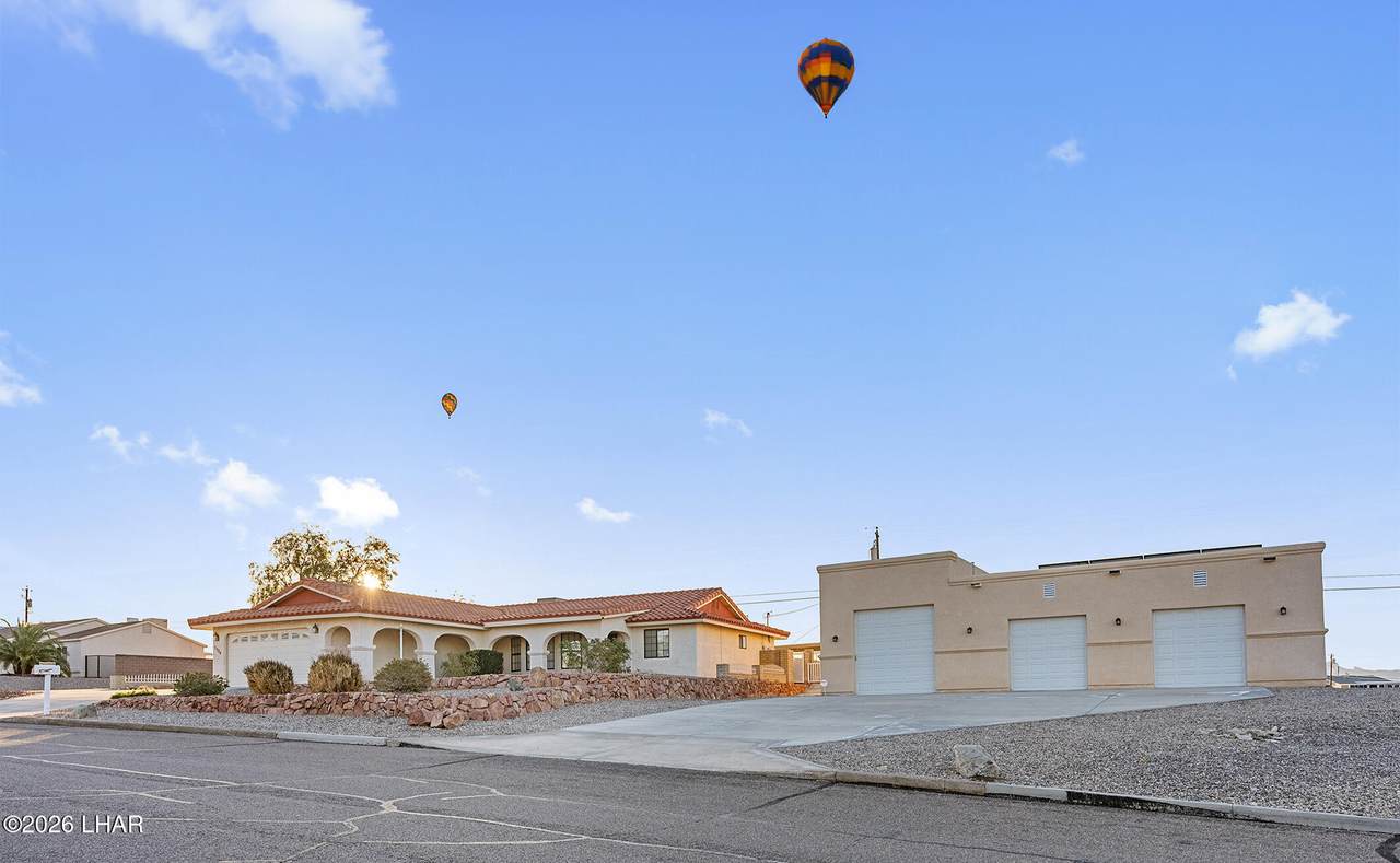 2320 Malahini Dr - Photo 1