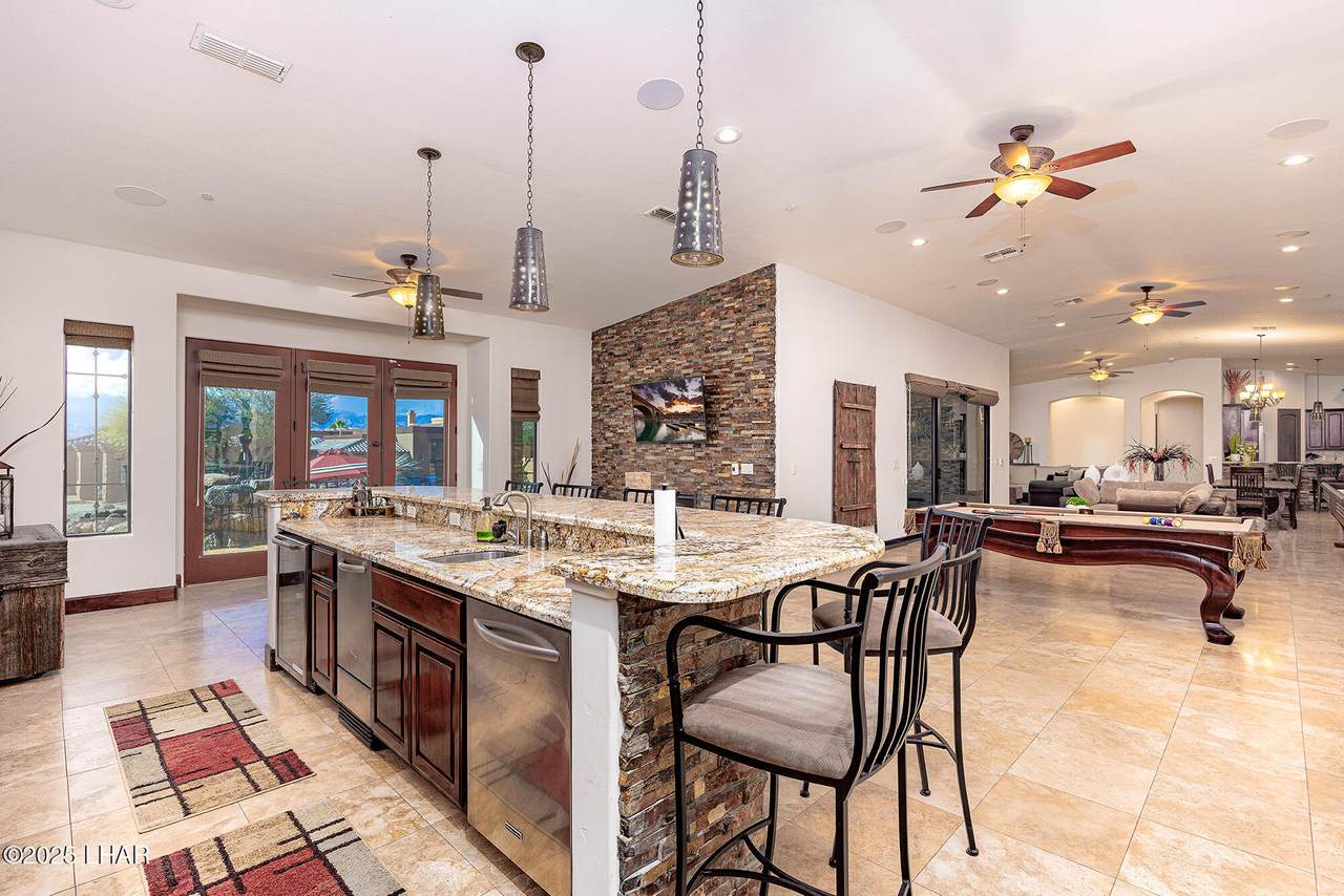 https://bt-photos.global.ssl.fastly.net/lakehavasu/1280_boomver_4_1038227-2.jpg