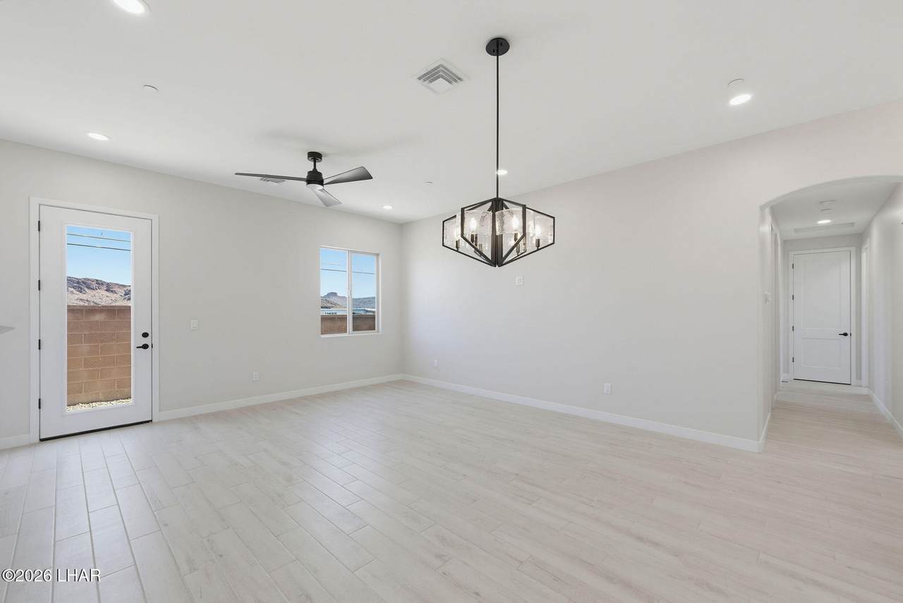 https://bt-photos.global.ssl.fastly.net/lakehavasu/1280_boomver_2_1039806-2.jpg