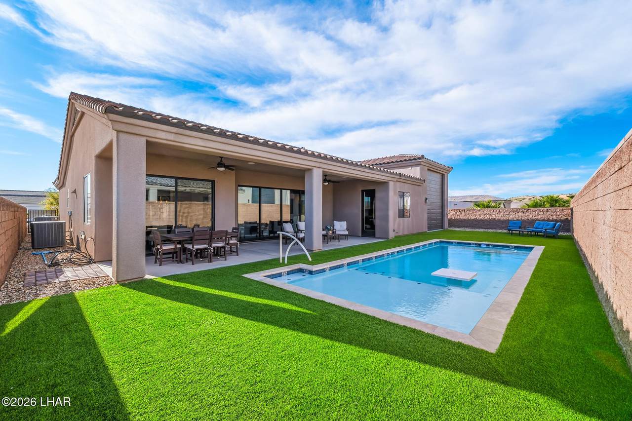 https://bt-photos.global.ssl.fastly.net/lakehavasu/1280_boomver_3_1039887-2.jpg