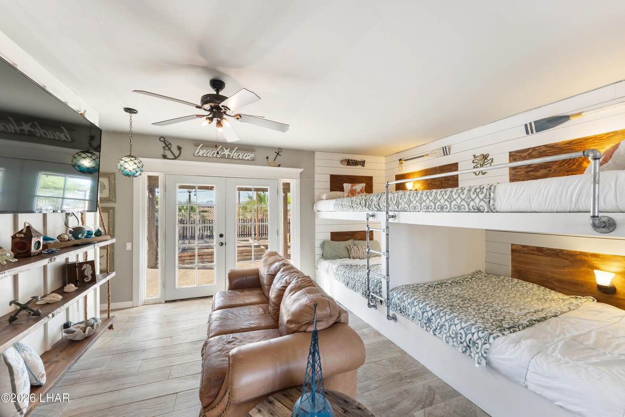 775 Little Dr - Photo 1
