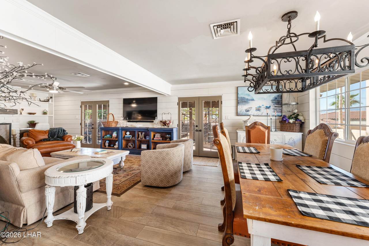 https://bt-photos.global.ssl.fastly.net/lakehavasu/1280_boomver_4_1040077-2.jpg